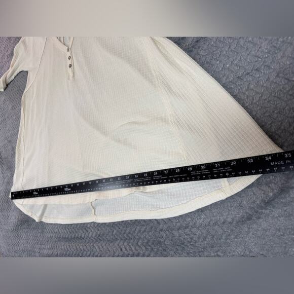 Free People We The Free Women’s Citrine Thermal Top Tee V Neck Small Cream - Picture 9 of 11